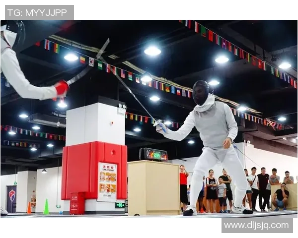 足球击剑的魅力交融探索运动竞技的新境界与无限可能